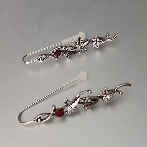 Ivy RUBY Hang Earrings - Picture 1 of 3